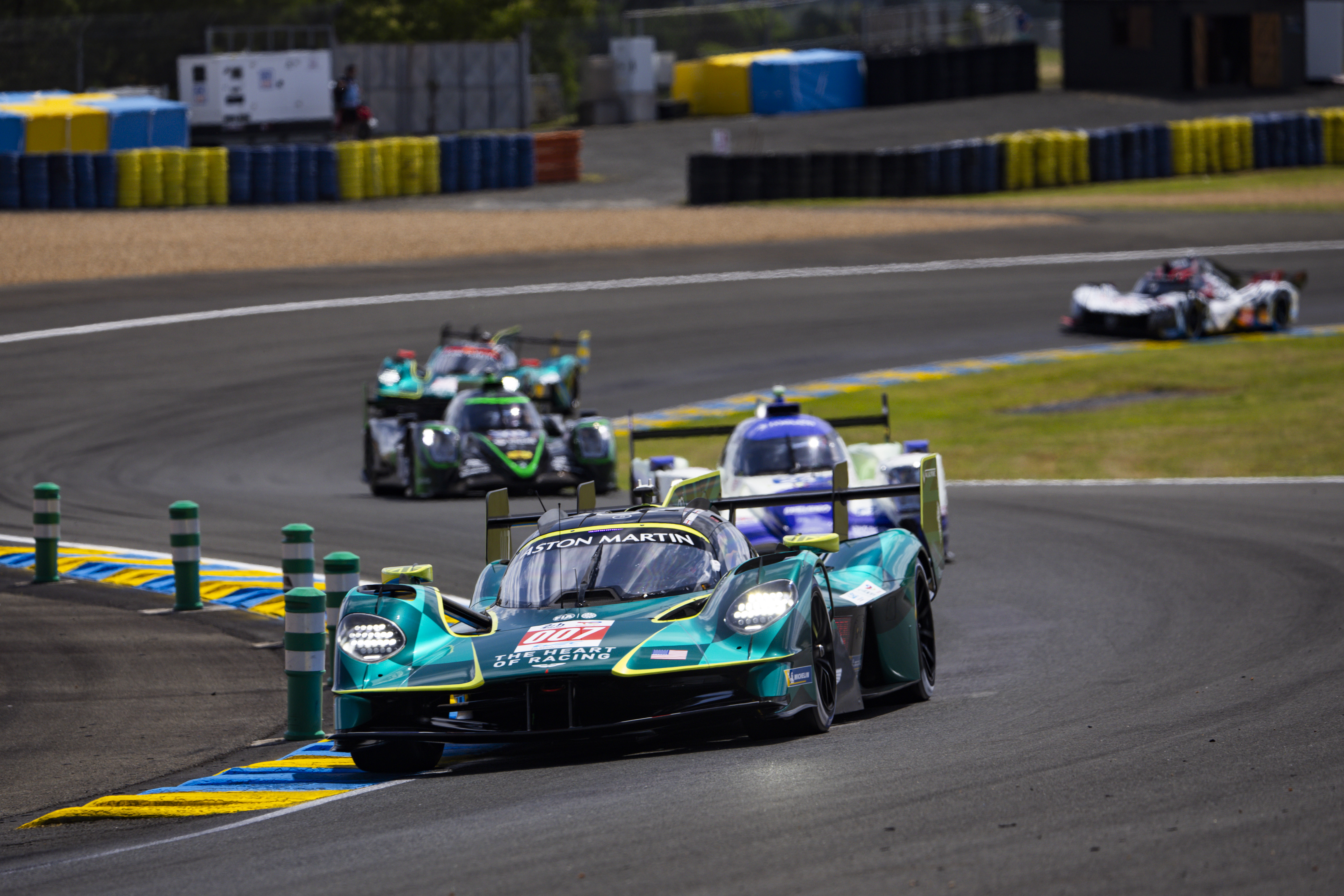 Testování v Le Mans patřilo Astonu Martin