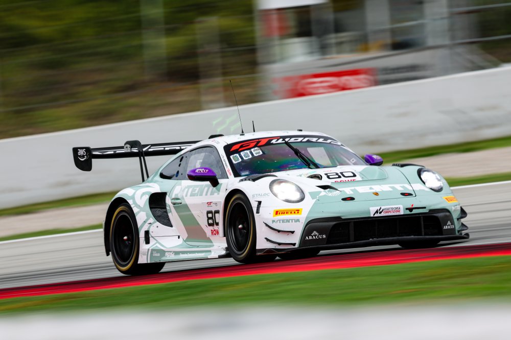 GTWC: Buus získává pole position a přibližuje se k titulu