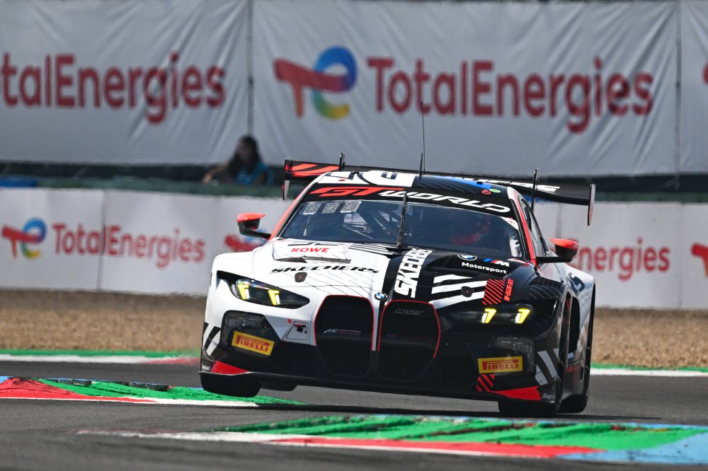 GTWC: První pole position ve Sprint Cupu pro Kelvina van der Lindeho