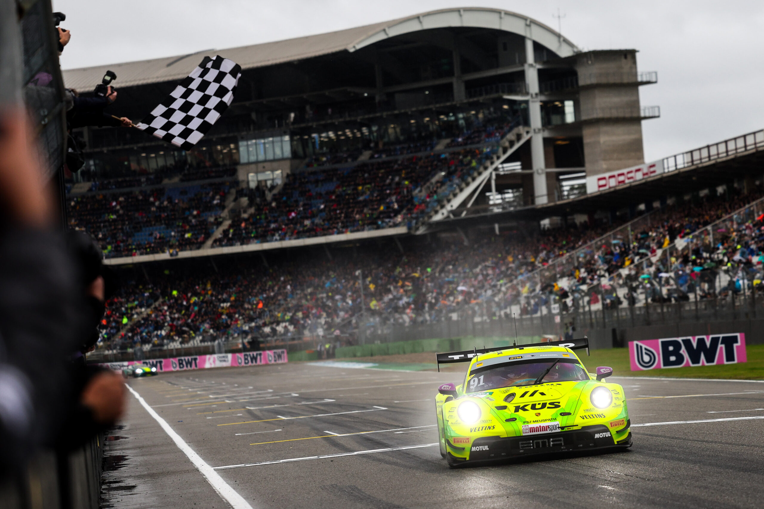 Thomas Preining získal důležité vítězství v DTM