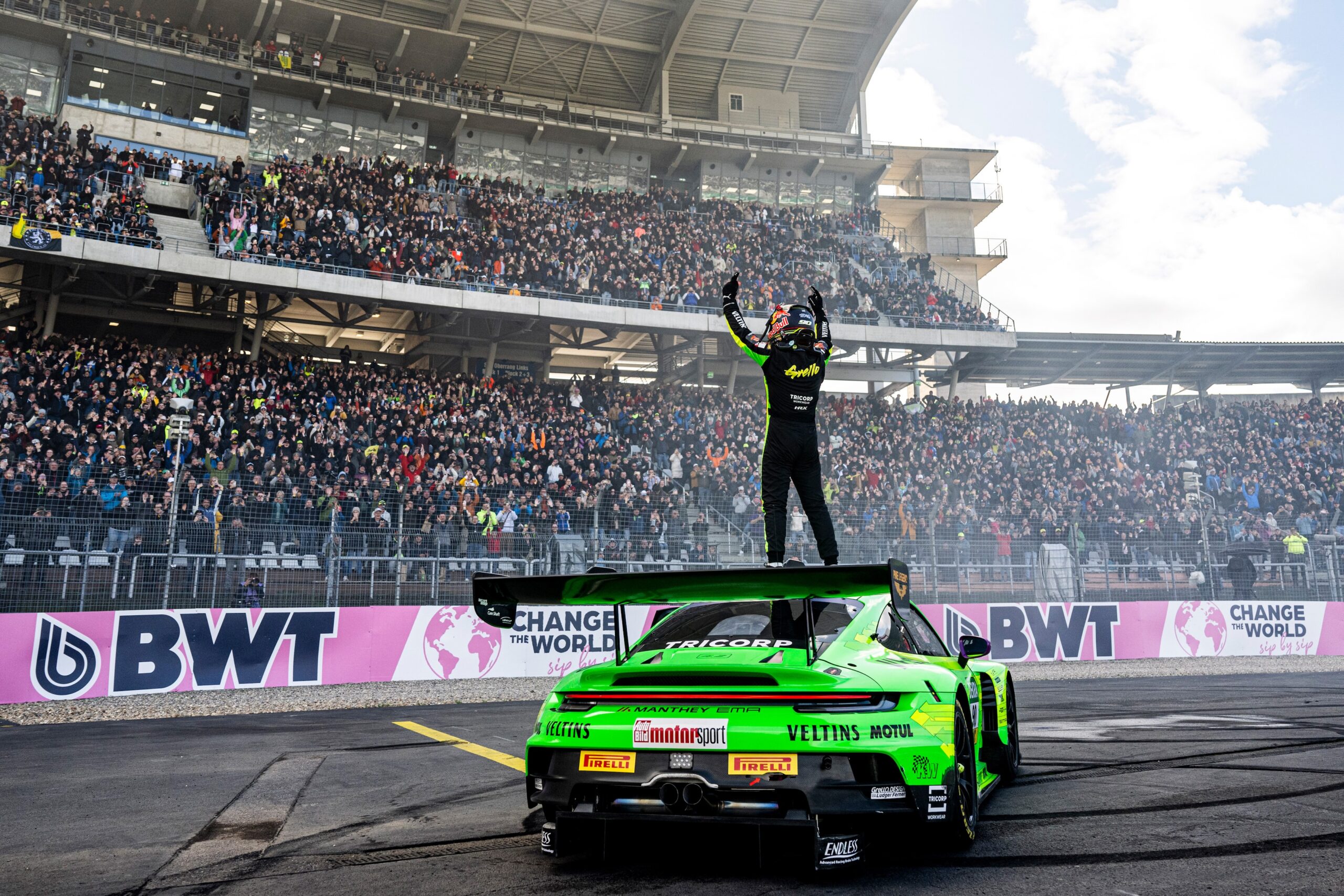 Ayhanchan Guven je novým šampionem DTM