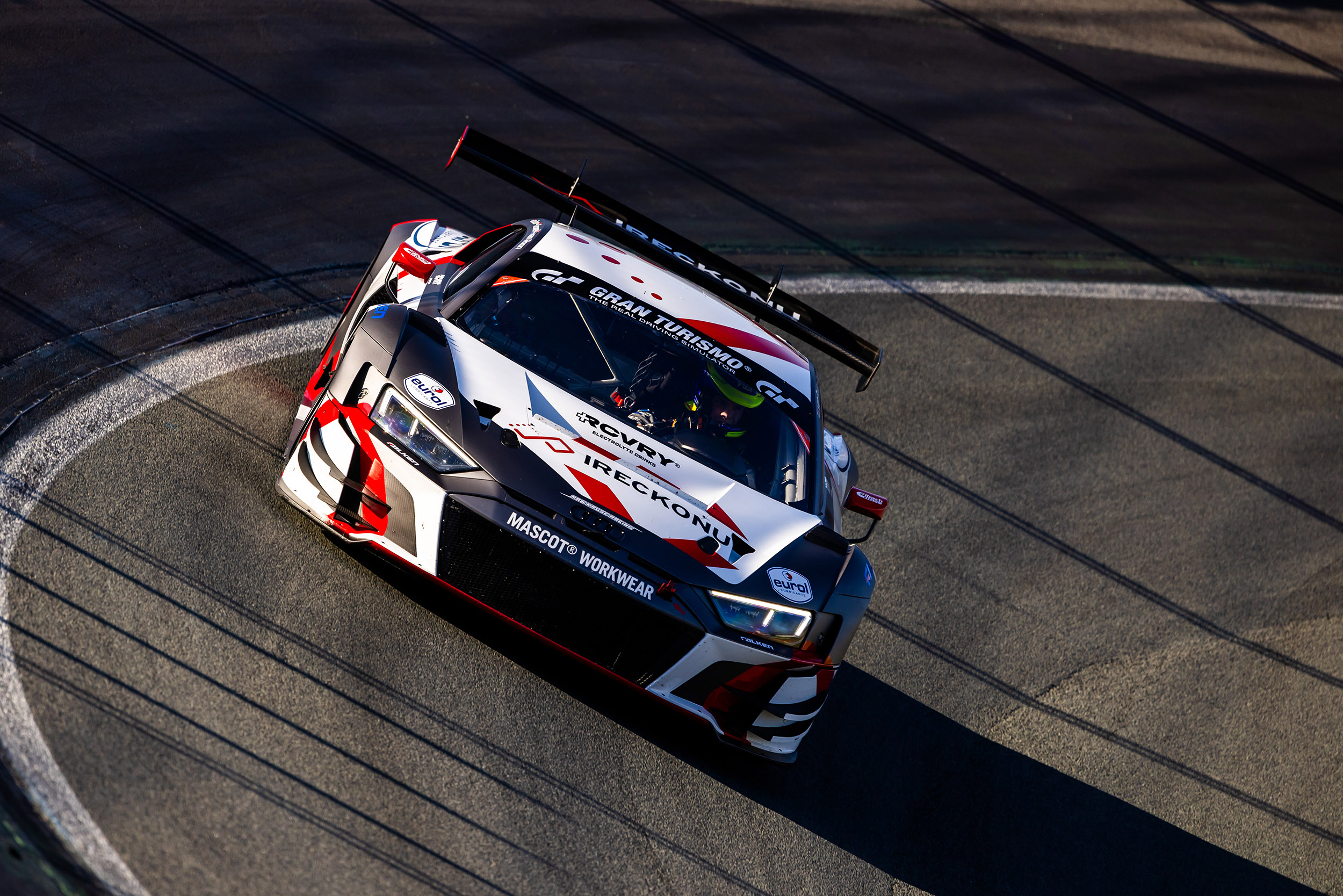 Tom Coronel se vrací na Nordschleife: Letos bude závodit poprvé s Audi GT3