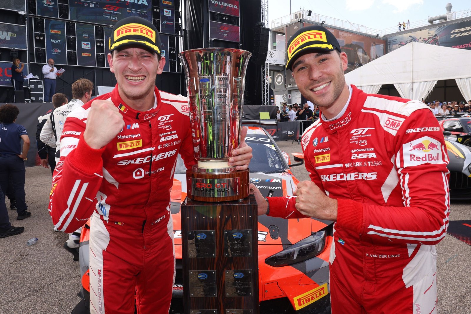 Nejen vítězství v závodě, ale také titul: Kelvin Van Der Linde a Charles Weerts slaví v GTWC