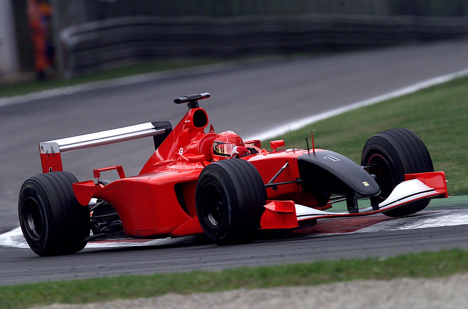 Ferrari závodilo po 11. září 2001 bez sponzorů