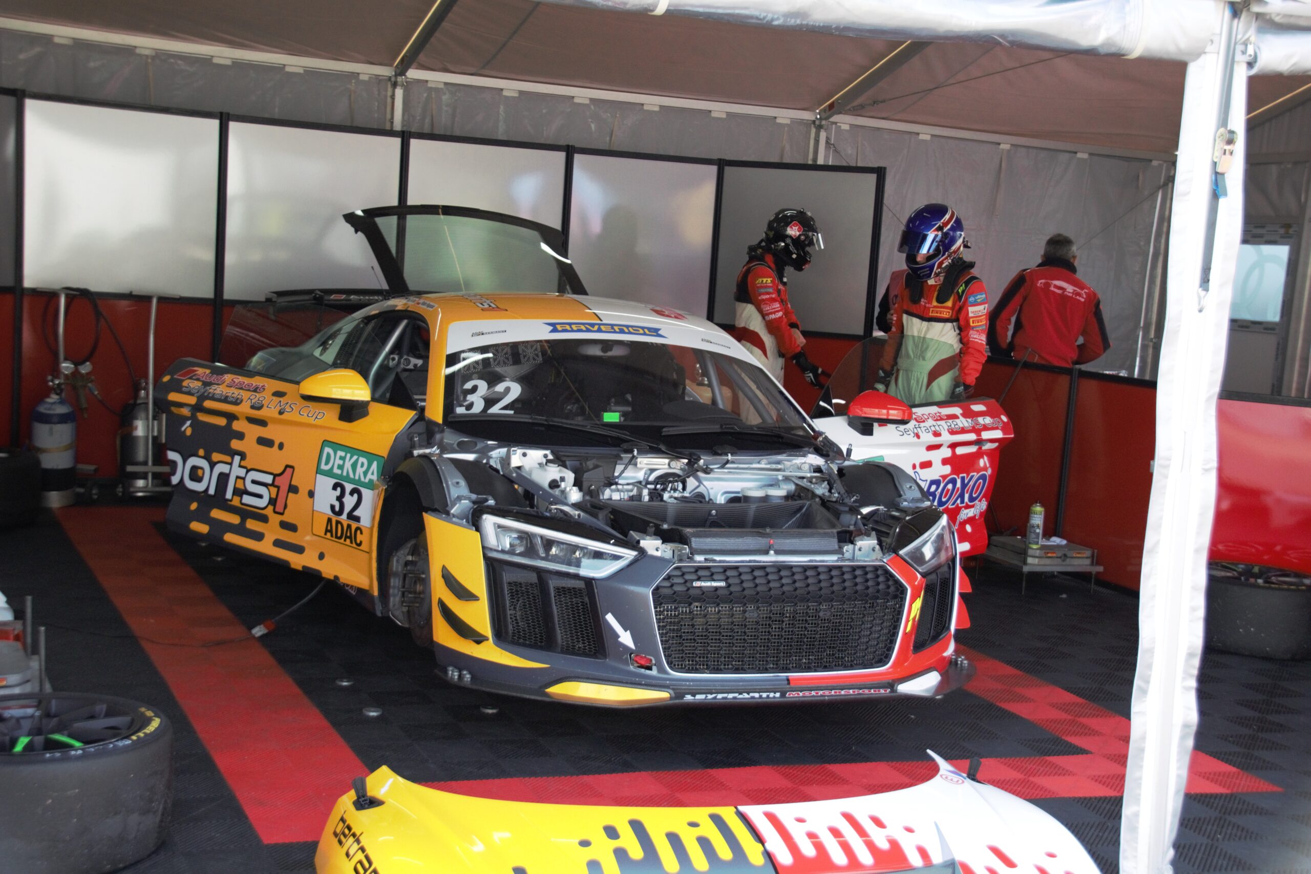 Audi Sport Seyffarth R8 LMS Cup na Oscherslebenu: První závod pro Tima Reitera