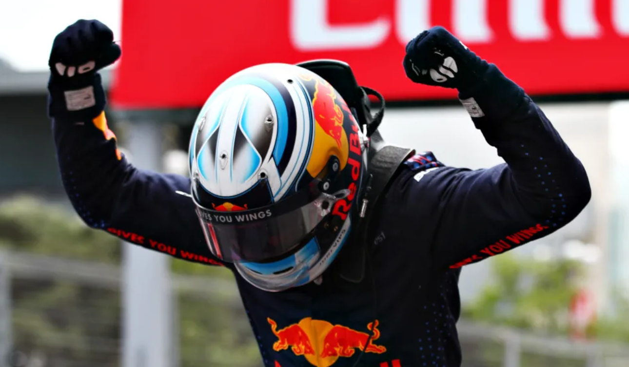 Formule 2 v Baku: Vips dvakrát zvítězil, říká si o místo v F1
