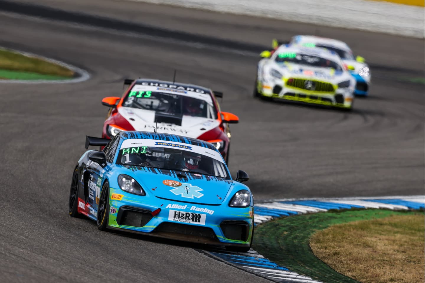 König/Sturm si připisují vítězství v ADAC GT4 Germany na Hockenheimu