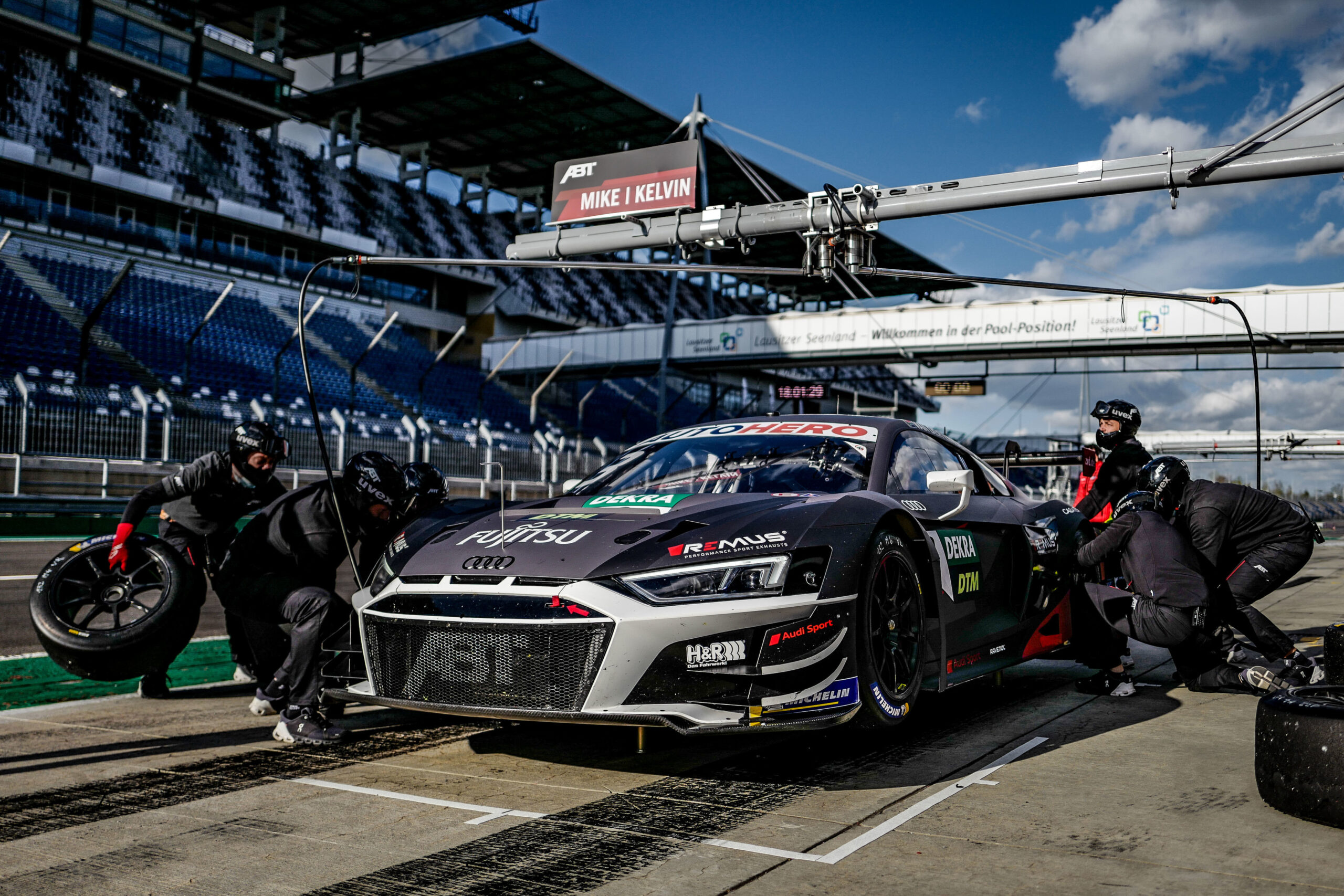 DTM po kontroverzi mění pravidla ohledně zastávek v boxech