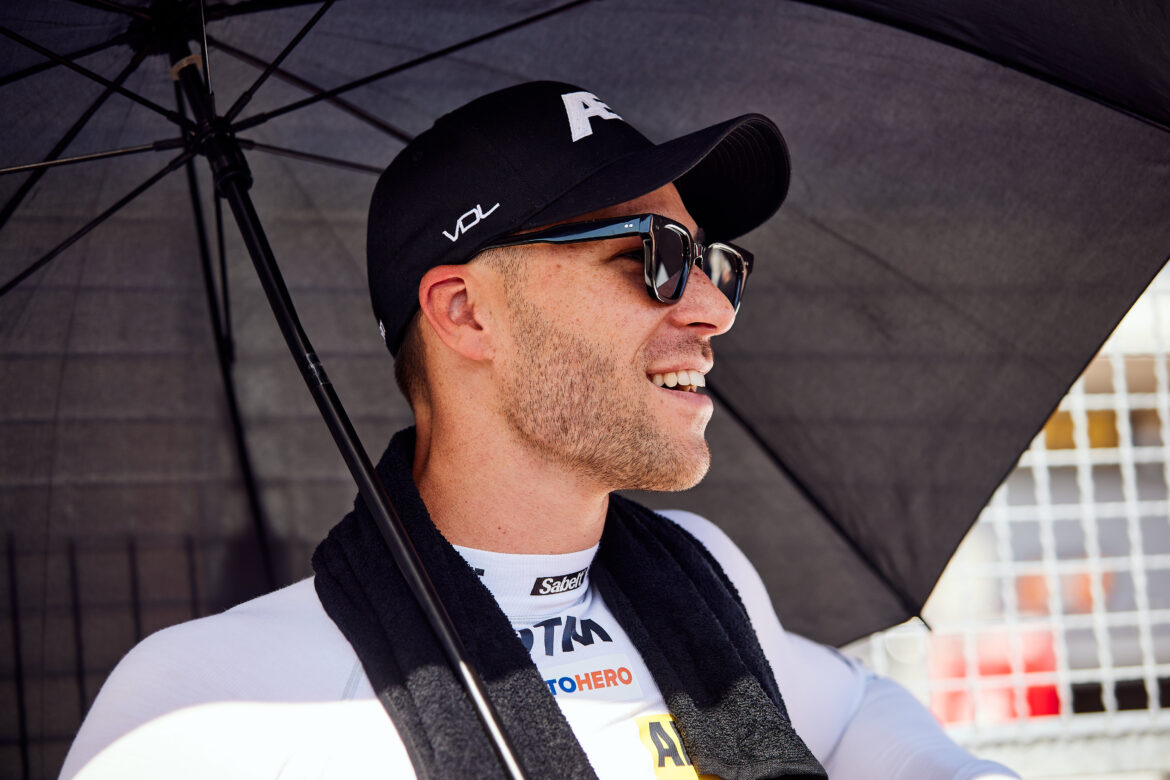 Kelvin van der Linde poprvé letos vítězí v závodě DTM